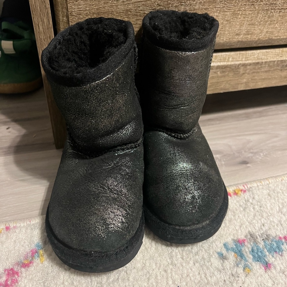 UGG Kids Black Sparkle Short Boots